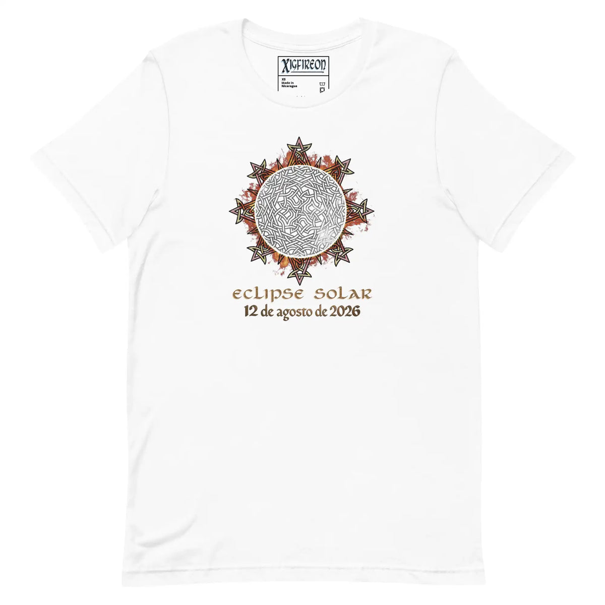 A white short-sleeve crewneck t-shirt by Xigfireon featuring a Celtic Knot graphic of a solar eclipse with the Spanish text &