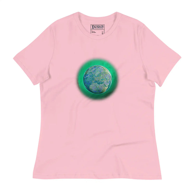 A pink Xigfireon woman&
