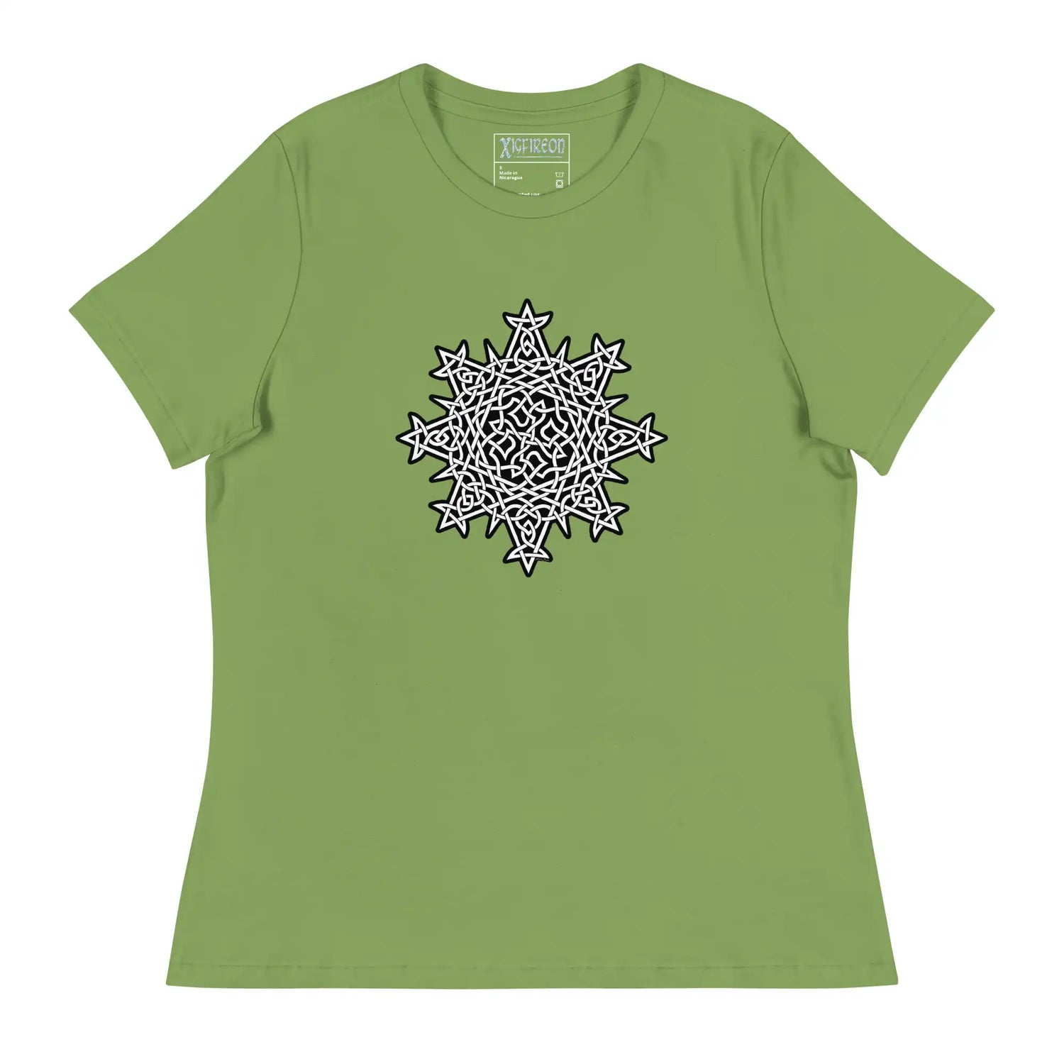 A leaf green Xigfireon woman&