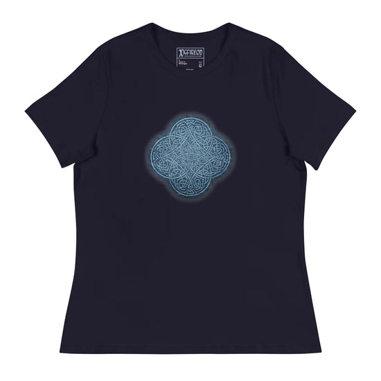 A navy blue Xigfireon woman&